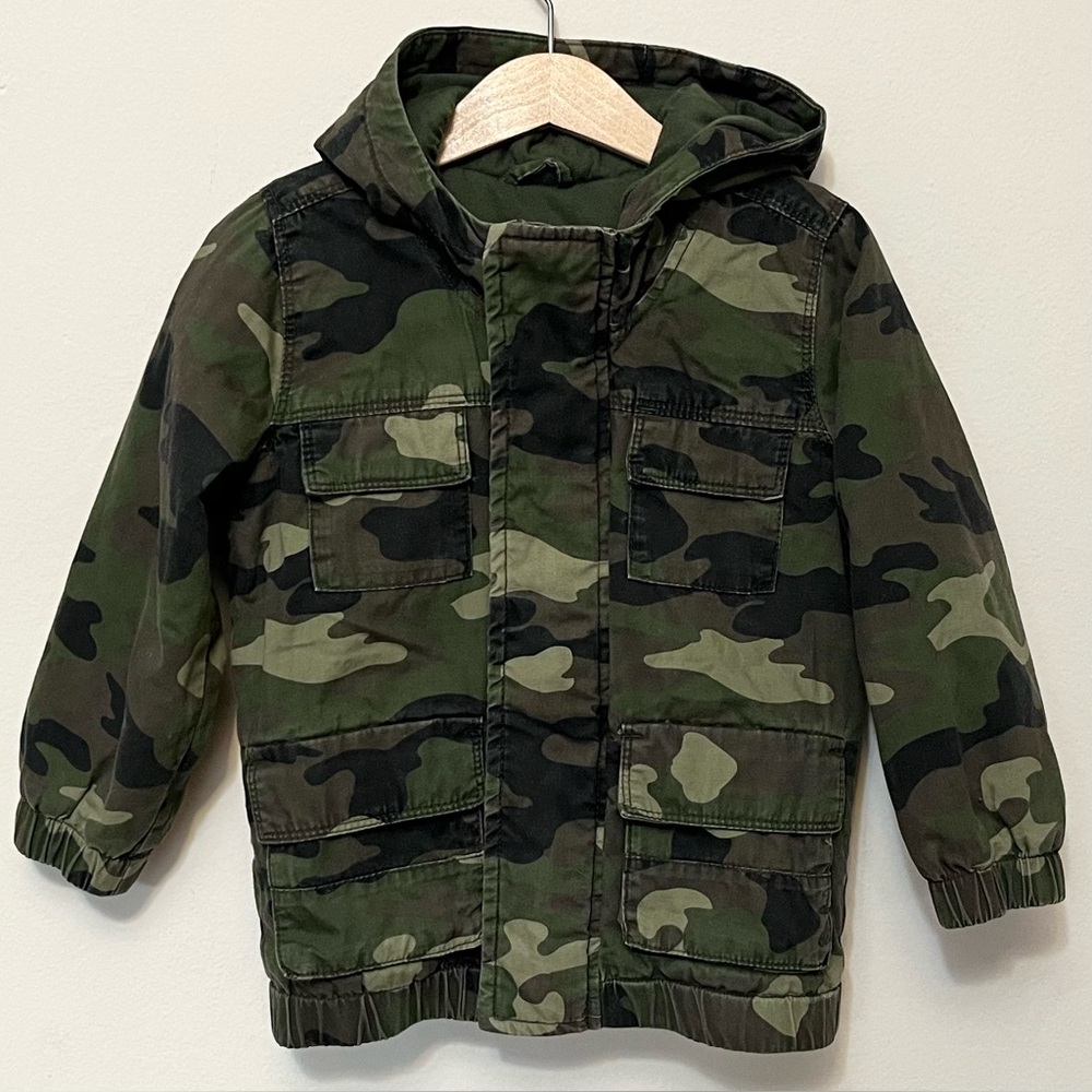 Old Navy • 3T • Classic Camo Camouflage Cotton Puffer Hooded Jacket
